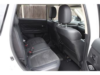 Mitsubishi Outlander h TwinMotor Juro