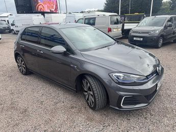 Volkswagen Golf TSI GTE Advance