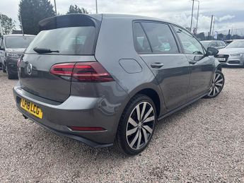 Volkswagen Golf TSI GTE Advance