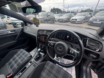 Volkswagen Golf TSI GTE Advance