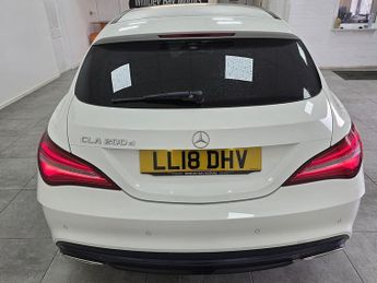 Mercedes-Benz CLA CLA200d AMG Line