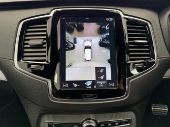 Volvo XC90 B6 MHEV R-Design