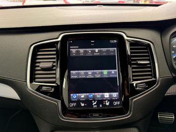 Volvo XC90 B6 MHEV R-Design