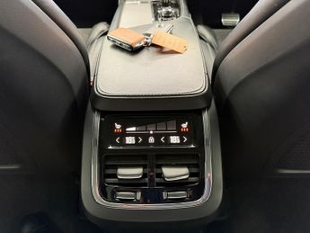 Volvo XC90 B6 MHEV R-Design