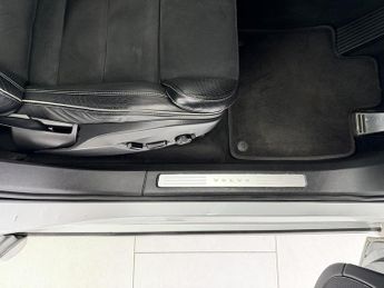 Volvo XC90 B6 MHEV R-Design