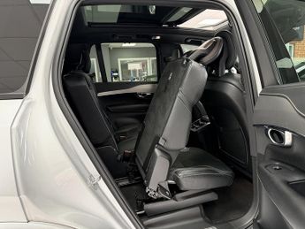 Volvo XC90 B6 MHEV R-Design