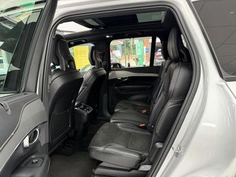 Volvo XC90 B6 MHEV R-Design