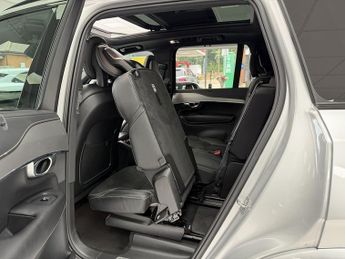 Volvo XC90 B6 MHEV R-Design