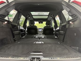 Volvo XC90 B6 MHEV R-Design