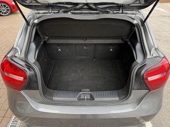 Mercedes-Benz A Class 2.1 A200d Sport Edition Hatchback 5dr Diesel 7G-DCT Euro 6 (s/s)