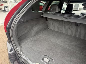 Volvo XC60 2.4 D5 R-Design Lux Nav SUV 5dr Diesel Auto AWD Euro 6 (s/s) (22