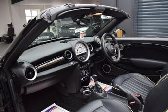 MINI Roadster 2.0 Cooper SD Convertible 2dr Diesel Auto Euro 5 (143 ps)