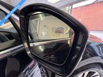 Jaguar E-PACE P300e R-Dynamic HSE