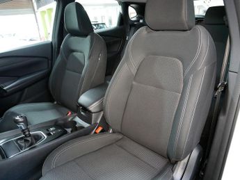 Nissan Qashqai DIG-T MHEV Acenta Premium