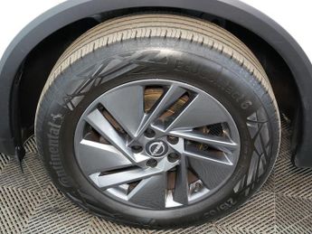 Nissan Qashqai DIG-T MHEV Acenta Premium