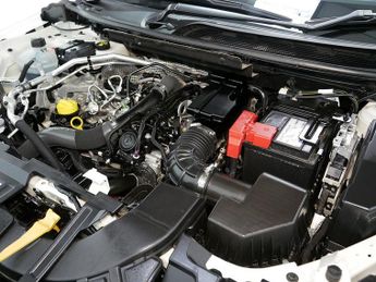 Nissan Qashqai DIG-T MHEV Acenta Premium