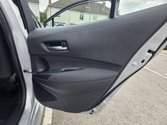 Toyota Corolla 1.8 VVT-h Icon Tech Hatchback 5dr Petrol Hybrid CVT Euro 6 (s/s)