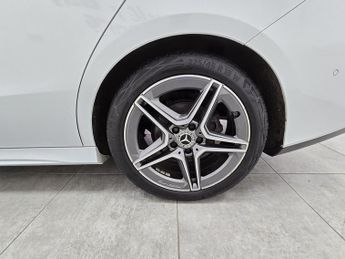 Mercedes-Benz CLA CLA180 AMG Line