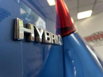 Toyota Yaris VVT-h Excel