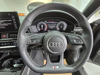 Audi A4 Avant TFSI Black Edition