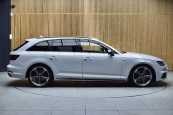 Audi A4 Avant 2.0 TDI Black Edition Estate 5dr Diesel S Tronic quattro Euro 6 