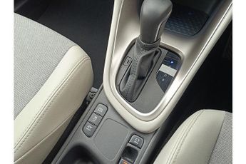 Toyota Yaris VVT-h Excel