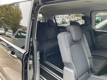 Ford Tourneo Custom 320 EcoBlue Titanium Euro 6