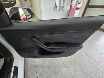Tesla Model 3 Performance