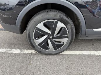 MG MG ZS 72.6kWh Trophy Long Range SUV 5dr Electric Auto (156 ps)