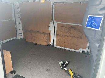 Mercedes-Benz eVito 114 e 41kWh Pure Panel Van 5dr Electric Auto FWD L2 (LWB) (115 p