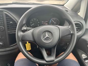 Mercedes-Benz eVito 114 e 41kWh Pure Panel Van 5dr Electric Auto FWD L2 (LWB) (115 p