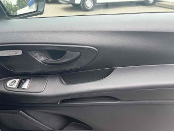 Mercedes-Benz eVito 114 e 41kWh Pure Panel Van 5dr Electric Auto FWD L2 (LWB) (115 p