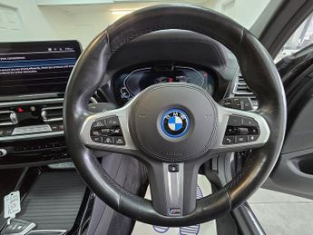 BMW iX3 M Sport