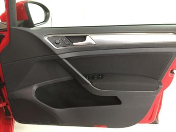 Volkswagen Golf Se Tsi Bluemotion Technology Dsg 1197 5dr Hatchback Automatic Pe