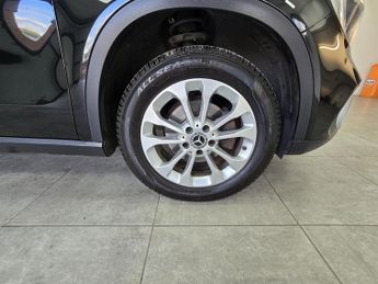 Mercedes-Benz GLA GLA200 SE