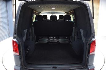 Volkswagen Transporter 2.0 TDI T32 Highline Kombi Double Cab 5dr Diesel DSG FWD SWB Eur