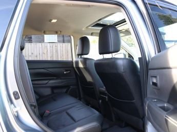 Mitsubishi Outlander h GX4h