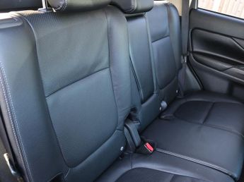 Mitsubishi Outlander h GX4h