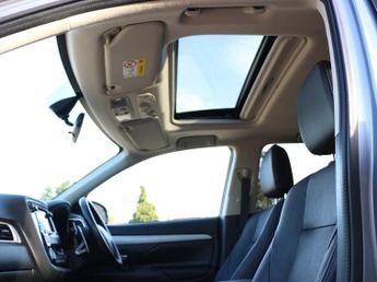 Mitsubishi Outlander h GX4h