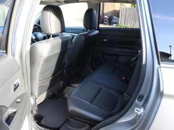 Mitsubishi Outlander h GX4h