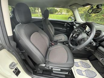 Mini Hatch One