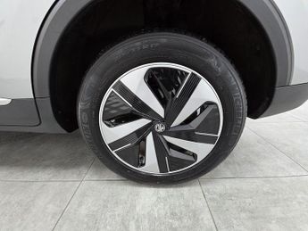 MG MG ZS Trophy Connect Long Range