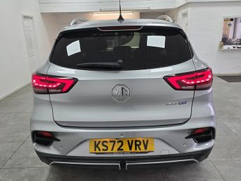 MG MG ZS Trophy Connect Long Range