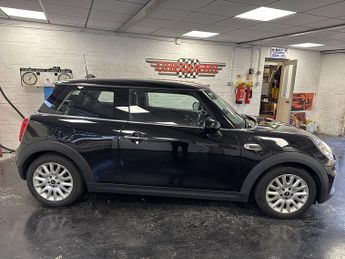 MINI Hatch Cooper