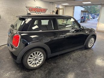 MINI Hatch Cooper