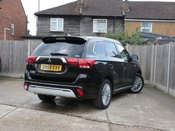 Mitsubishi Outlander h TwinMotor Dynamic