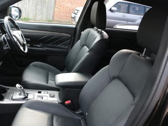 Mitsubishi Outlander h TwinMotor Dynamic