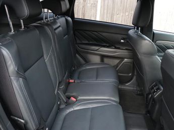 Mitsubishi Outlander h TwinMotor Dynamic