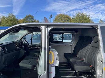 Ford Transit Custom 2.0 320 EcoBlue Limited Crew Van 5dr Diesel Auto L2 H1 Euro 6 (s