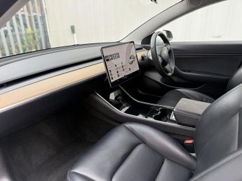Tesla Model 3 Long Range